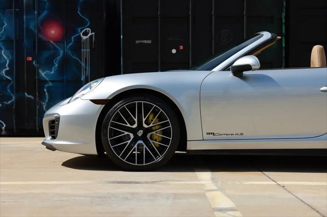 2017 Porsche 911 Carrera