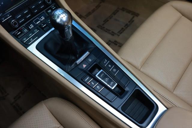 2017 Porsche 911 Carrera