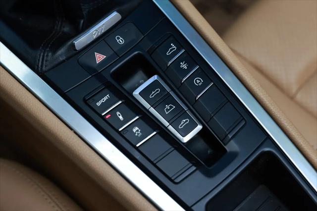 2017 Porsche 911 Carrera