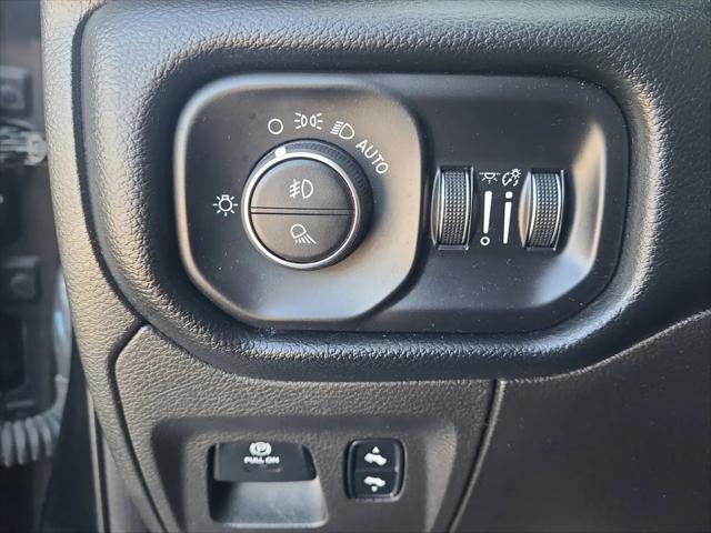 2019 Ram 1500 Laramie Crew Cab 4x4 5'7" Box