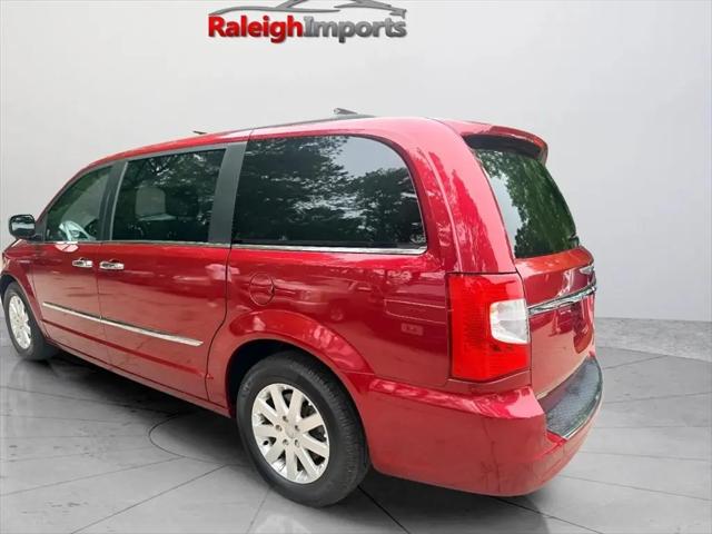 2016 Chrysler Town & Country Touring