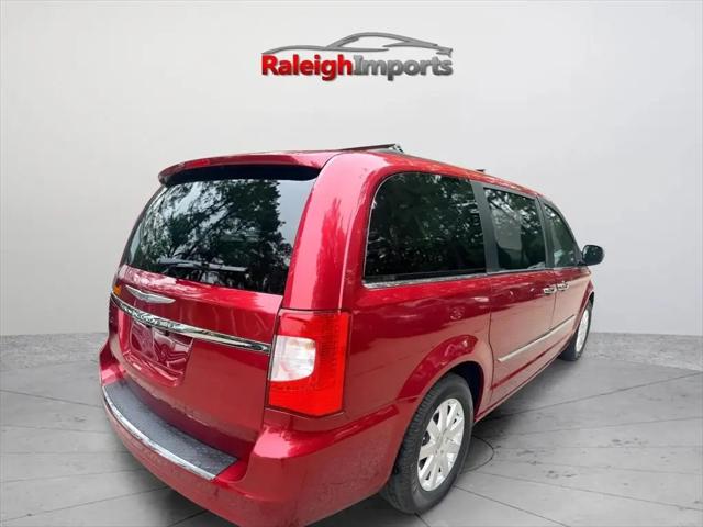2016 Chrysler Town & Country Touring