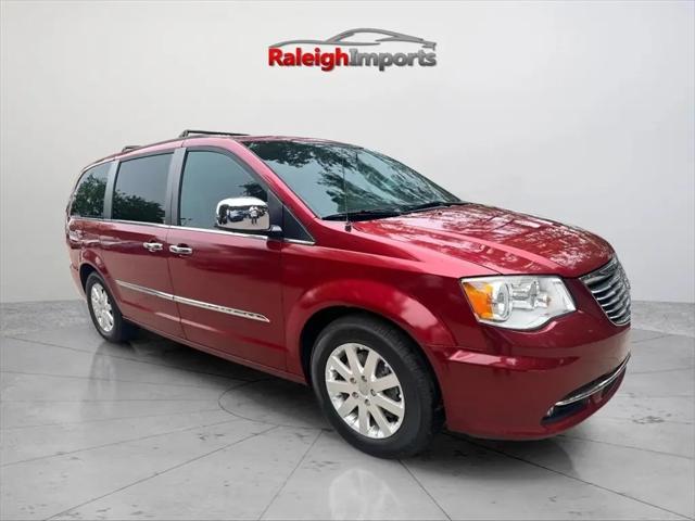 2016 Chrysler Town & Country Touring
