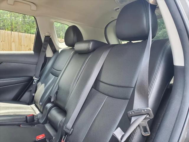 2017 Nissan Rogue SL
