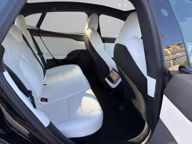 2022 Tesla Model S Dual Motor All-Wheel Drive