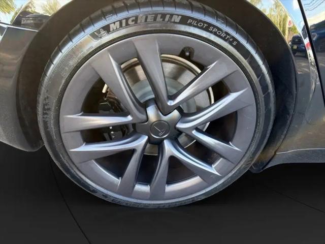 2022 Tesla Model S Dual Motor All-Wheel Drive
