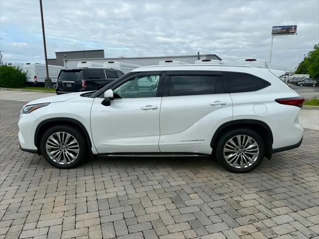 2023 Toyota Highlander Platinum
