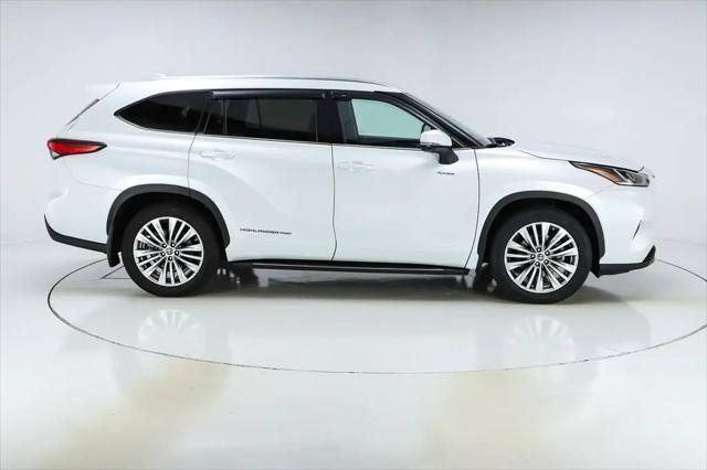 2023 Toyota Highlander Platinum
