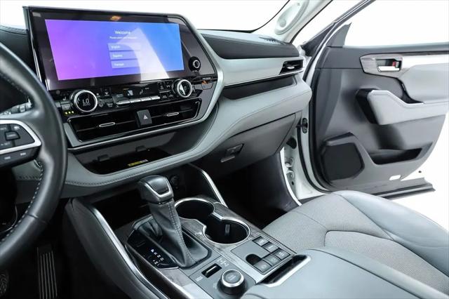 2023 Toyota Highlander Platinum