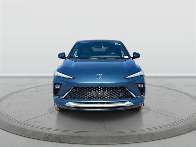 2024 Buick NV Avenir FWD