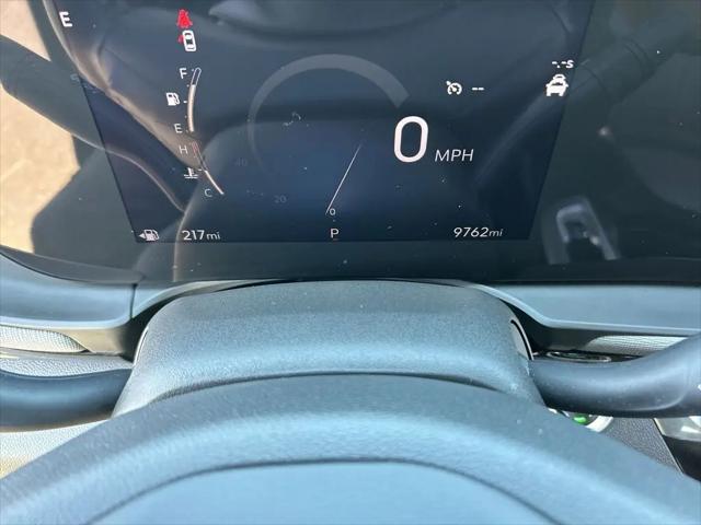 2024 Buick NV Avenir FWD