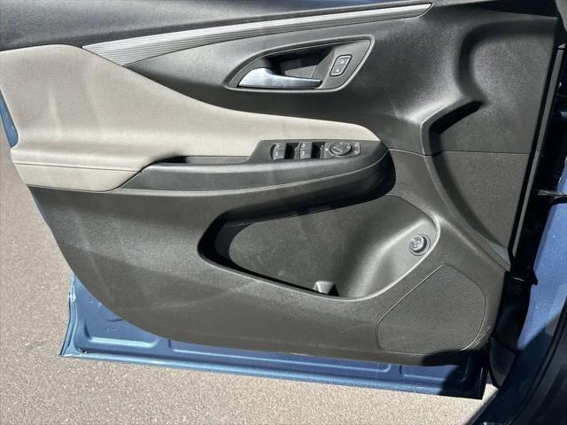 2024 Buick NV Avenir FWD