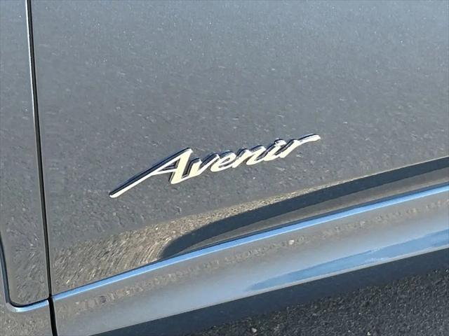2024 Buick NV Avenir FWD