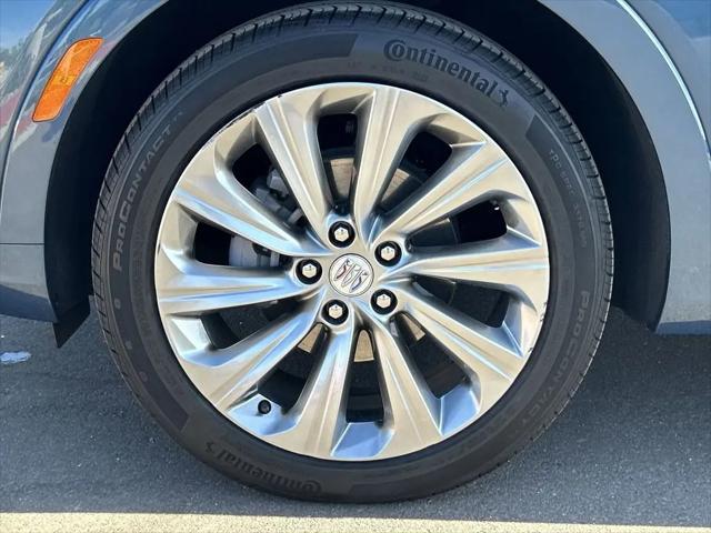 2024 Buick NV Avenir FWD