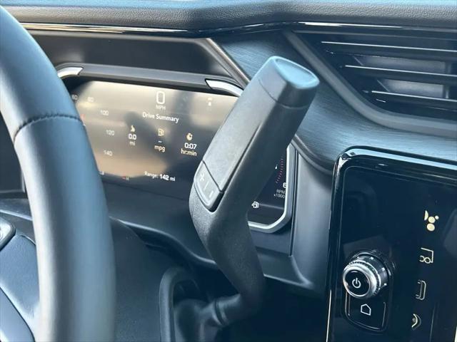 2026 GMC Sierra 2500HD Crew Cab, Standard Bed, AT4X, 4WD