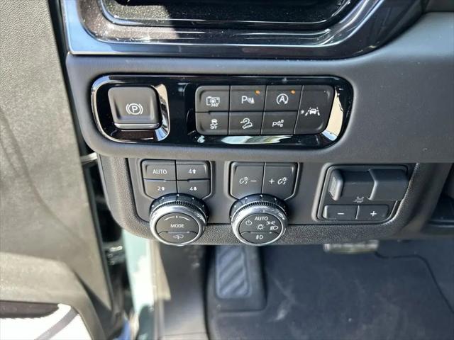 2026 GMC Yukon XL 4WD AT4 Ultimate