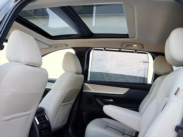 2024 Mazda X-90 Premium