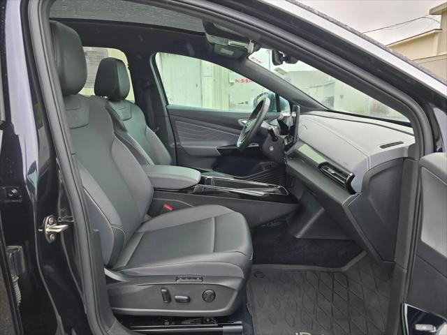 2023 Volkswagen ID.4 AWD Pro S Plus