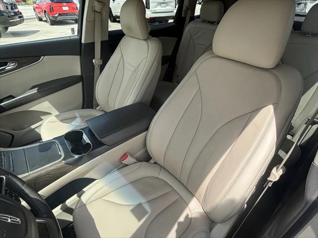 2019 Lincoln Nautilus Select