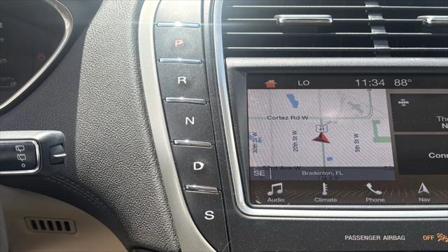 2019 Lincoln Nautilus Select