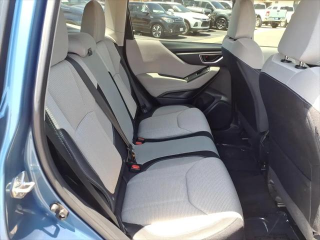 2023 Subaru Forester Base