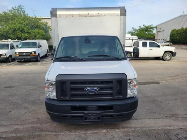 2022 Ford E-350 Cutaway Base