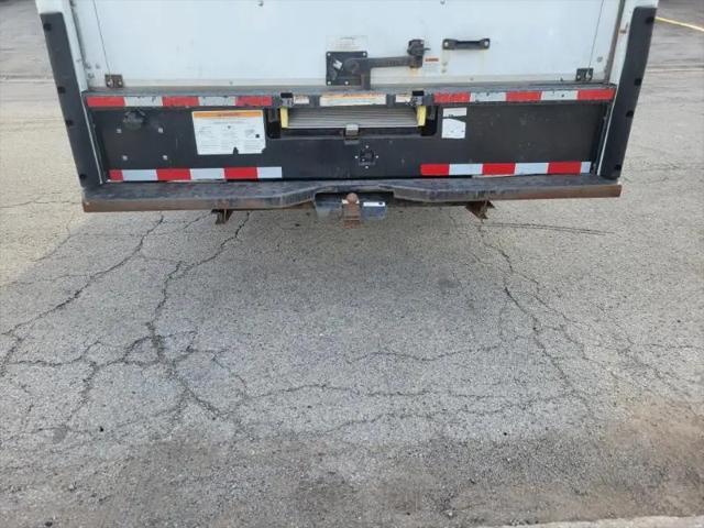 2022 Ford E-350 Cutaway Base