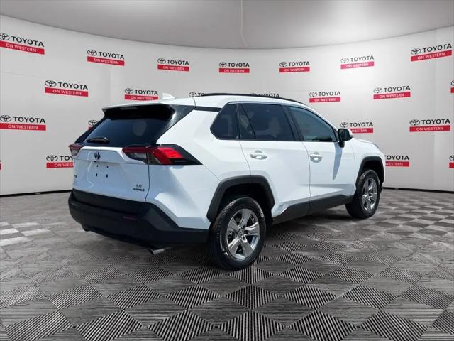 2024 Toyota RAV4 Hybrid LE