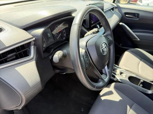2024 Toyota Corolla Cross LE
