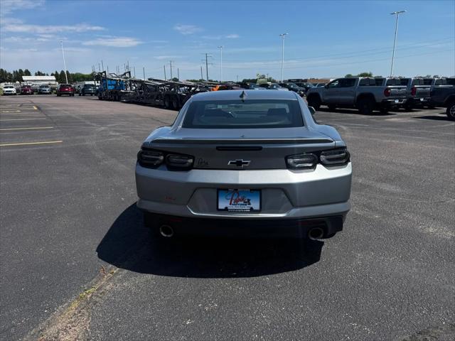 2023 Chevrolet Camaro RWD Coupe 2LT