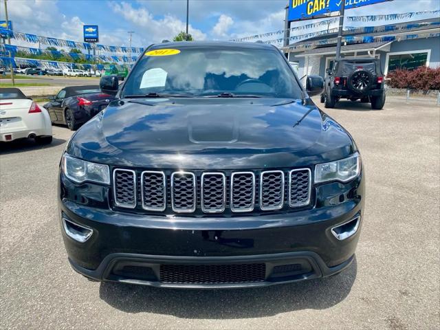 2017 Jeep Grand Cherokee Laredo 4x4
