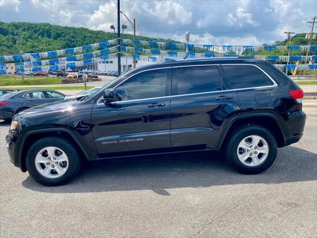 2017 Jeep Grand Cherokee Laredo 4x4