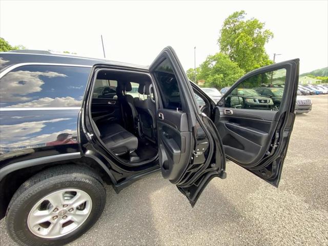 2017 Jeep Grand Cherokee Laredo 4x4