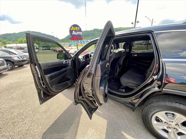 2017 Jeep Grand Cherokee Laredo 4x4
