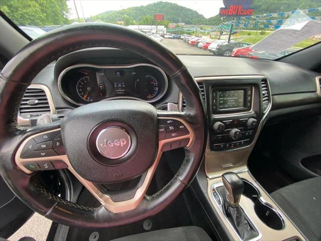 2017 Jeep Grand Cherokee Laredo 4x4
