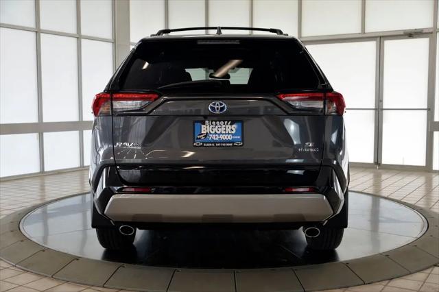 2023 Toyota RAV4 Hybrid SE