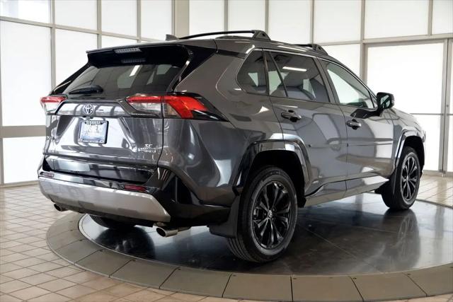 2023 Toyota RAV4 Hybrid SE