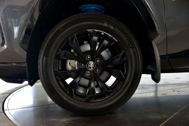 2023 Toyota RAV4 Hybrid SE