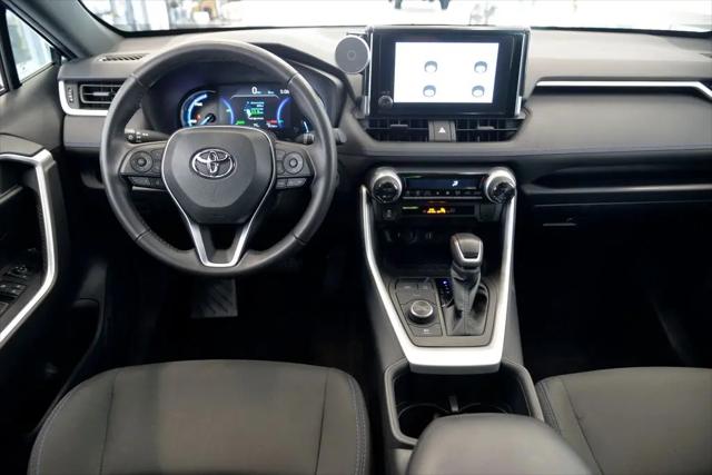 2023 Toyota RAV4 Hybrid SE