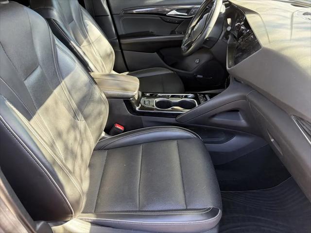 2022 Buick Envision FWD Essence