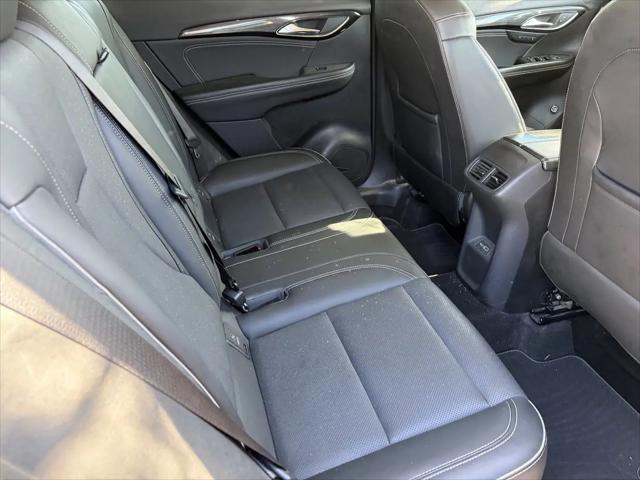 2022 Buick Envision FWD Essence