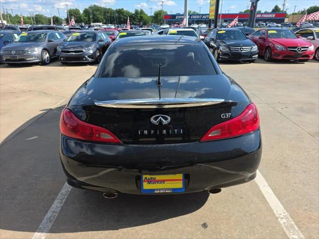 2011 INFINITI G37 G37