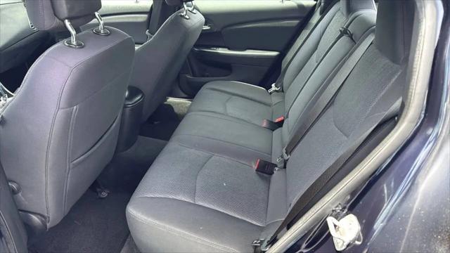 2012 Chrysler 200 Touring