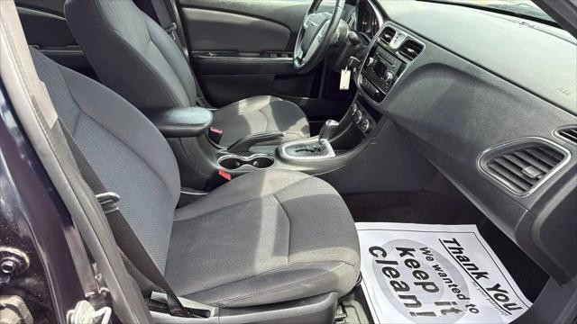2012 Chrysler 200 Touring