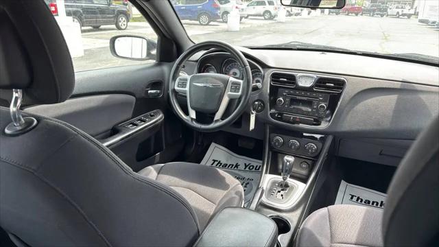 2012 Chrysler 200 Touring