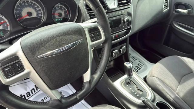 2012 Chrysler 200 Touring