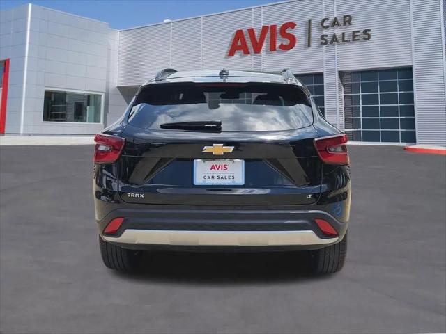 2025 Chevrolet Trax FWD LT