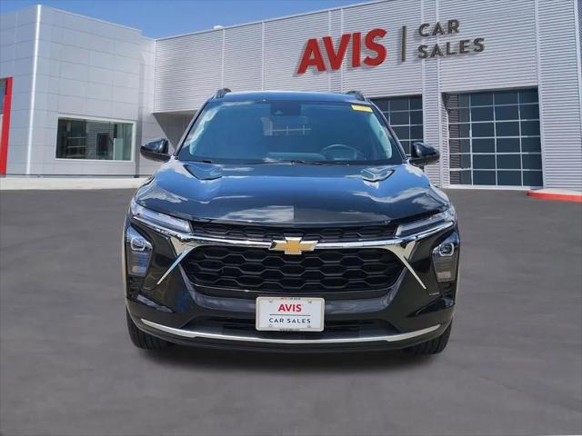 2025 Chevrolet Trax FWD LT