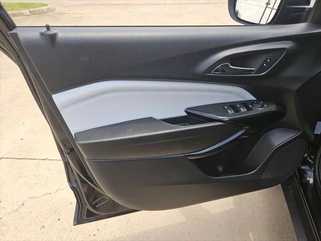 2025 Chevrolet Trax FWD LT