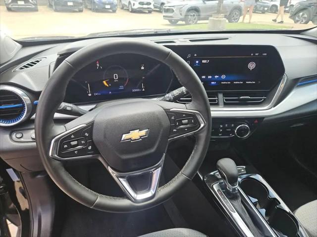 2025 Chevrolet Trax FWD LT